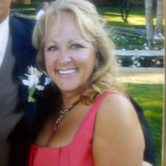 Meet your Posh Ambasador, Sherry - Picture 3 of 3